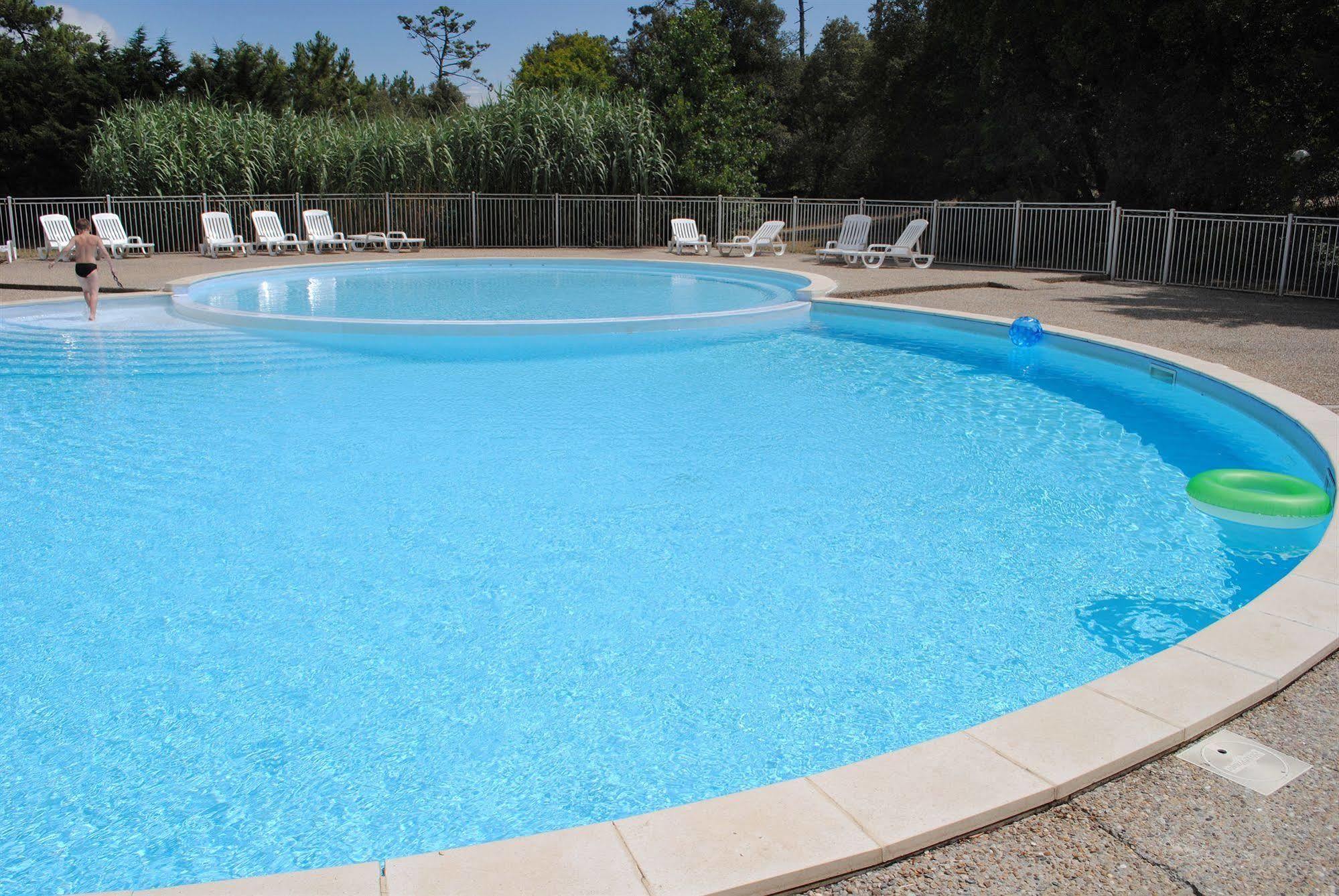 Residence Nemea Les Sables Vignier Saint-Georges-d'Oleron Exterior photo